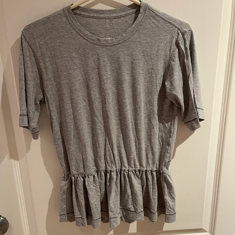 Lululemon top